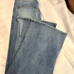 Risen Wide Leg Jeans with Side Slit - Size 7 - 32” Inseam